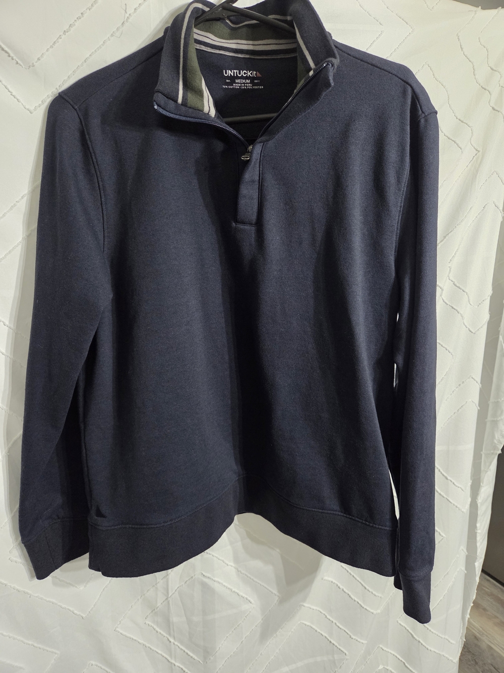 Untuckit Men’s Navy Quarter-Zip Pullover Sweater